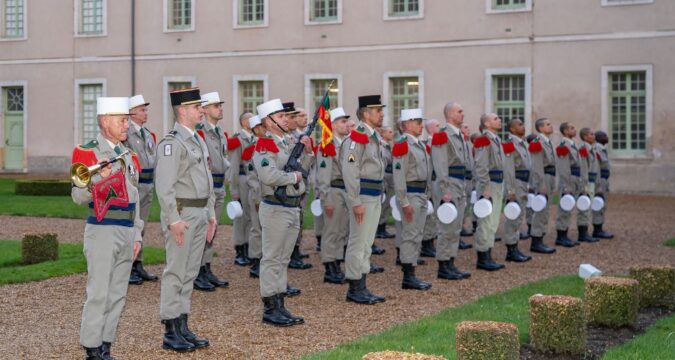 Церемония: "Белая Кепи"
