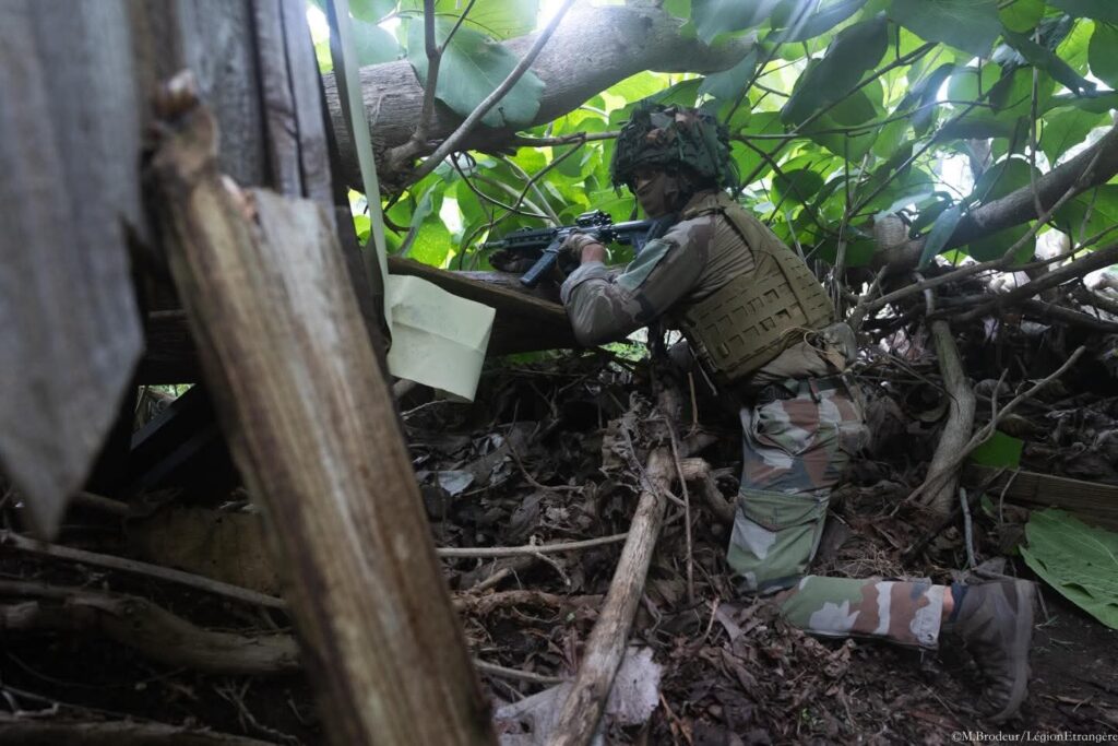 Иностранный легион - инфильтрация и разведка