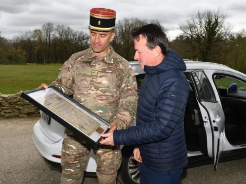 Иностранный полк: Удостоены чести сенатора.